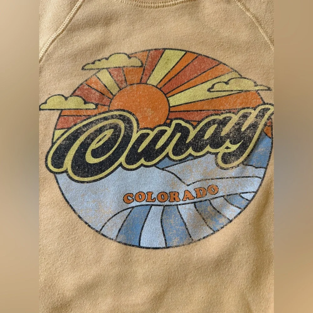 Ouray, Colorado Sun & Rocky Mountains Gold / Mustard Crewneck Sweatshirt Size S - Picture 3 of 5